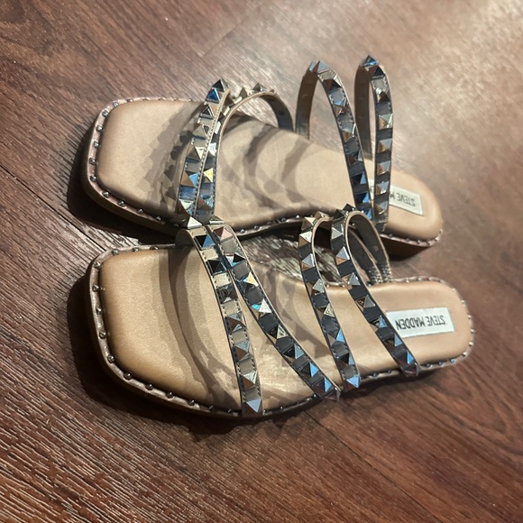 Steve Madden Tan Sandals with Silver Studs - Picture 2 of 6